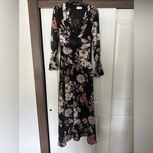 Vici Maxi dress